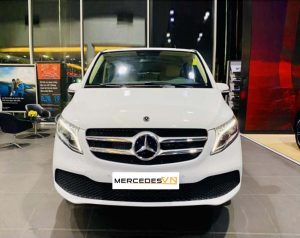 Mercedes V250 Luxury 2019 mới ra mắt màu Trắng