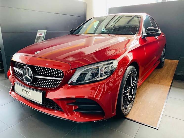 Mercedes C300 AMG 2020 màu Đỏ