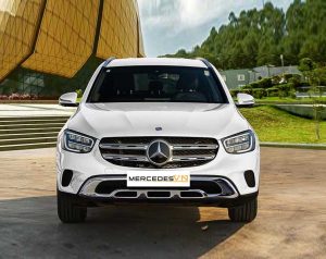 Mercedes GLC 200 2020 phiên bản nâng cấp màu Trắng