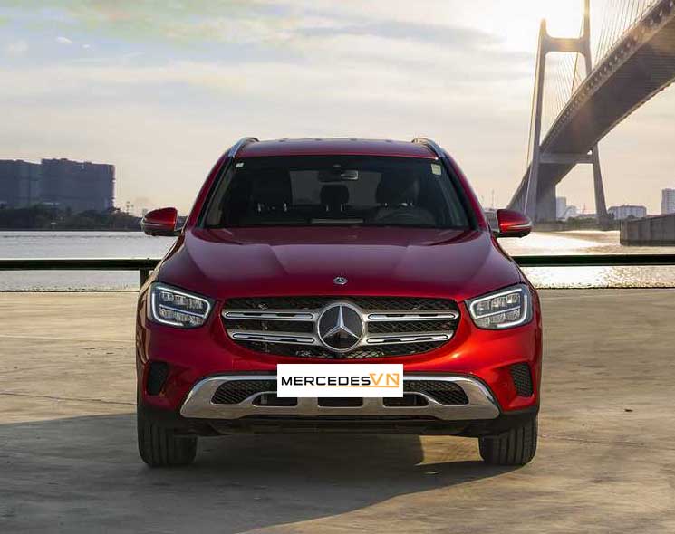 Mercedes GLC 200 4MATIC 2020 phiên bản nâng cấp màu Đỏ