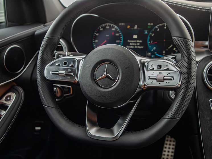 Đánh giá xe Mercedes-Benz GLC 300 4MATIC Coupe 2020