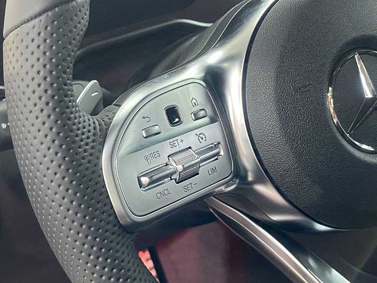 Đánh giá xe Mercedes-Benz GLC 300 4MATIC Coupe 2020