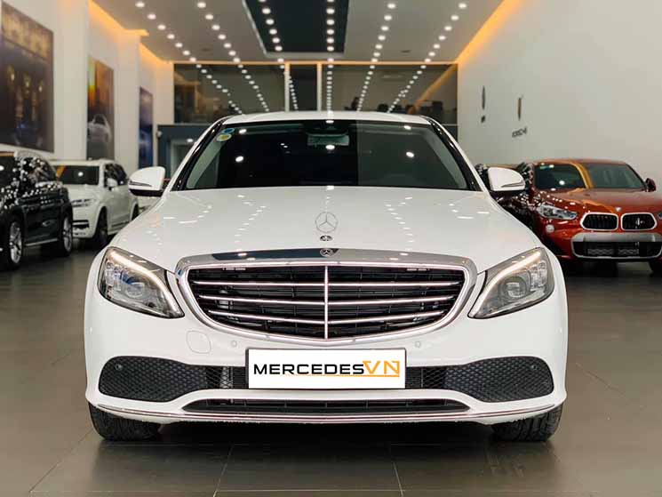 Ảnh chi tiết MercedesBenz C200 Exclusive 2019 giá 1709 tỷ đồng