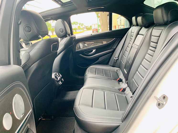 So sánh Mercedes E200 và Mercedes E300 AMG 2021 nên chọn mua xe nào?