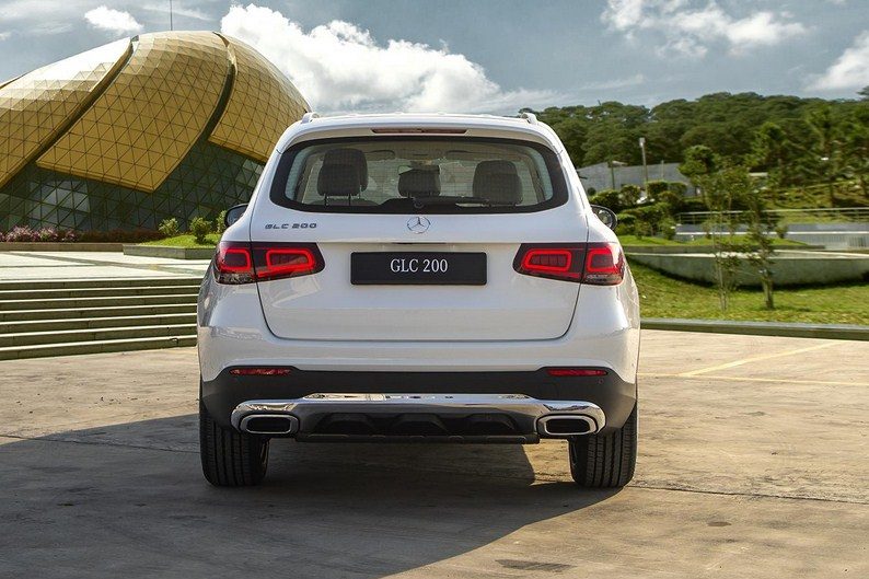 Đánh giá xe Mercedes-Benz GLC 200 2021