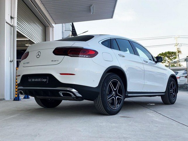 Đánh giá xe Mercedes-Benz GLC 300 4Matic Coupe