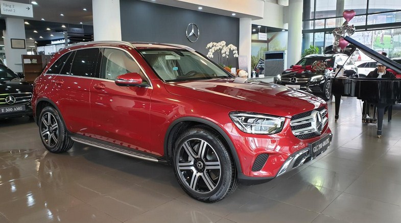 Đánh giá Mercedes-Benz GLC 200 4Matic 2021