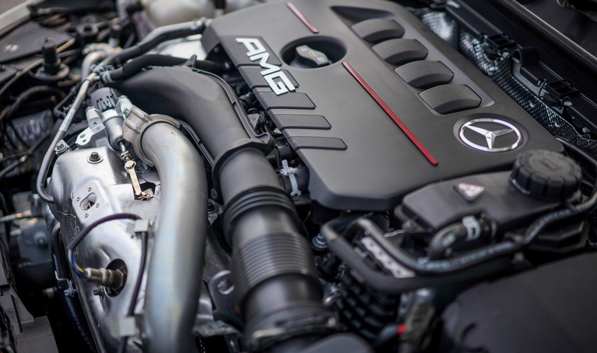 Đánh giá xe Mercedes-AMG A 35 4Matic 2021