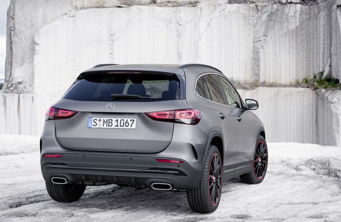 Đánh giá xe Mercedes-Benz GLA 250 4MATIC 2021