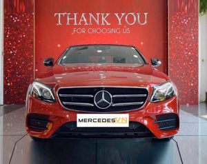 Mercedes E300 AMG 2020 màu Đỏ