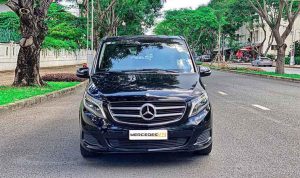 Mercedes V220 d Avantgarde 2019 màu Xanh Cavansite