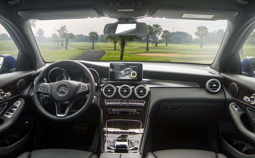 Đánh giá xe Mercedes-Benz GLC 200 2017