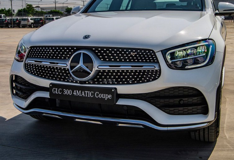 Đánh giá xe Mercedes-Benz GLC 300 4Matic Coupe 2020