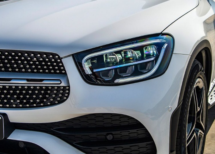 Đánh giá xe Mercedes-Benz GLC 300 4Matic Coupe 2020