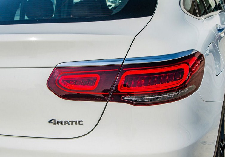 Đánh giá xe Mercedes-Benz GLC 300 4Matic Coupe 2020