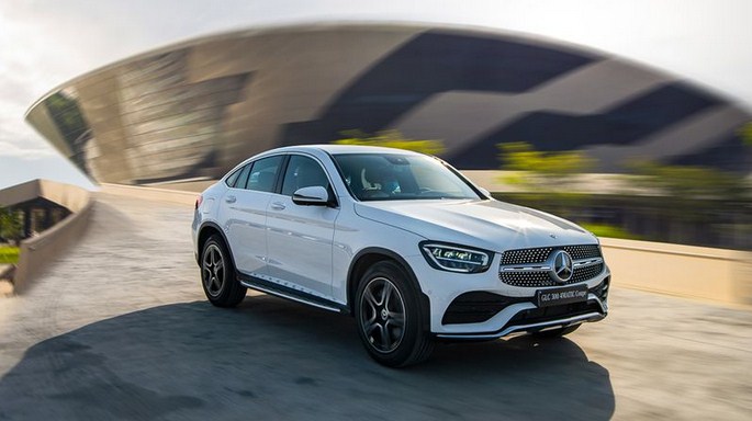 Đánh giá xe Mercedes-Benz GLC 300 4Matic Coupe 2020