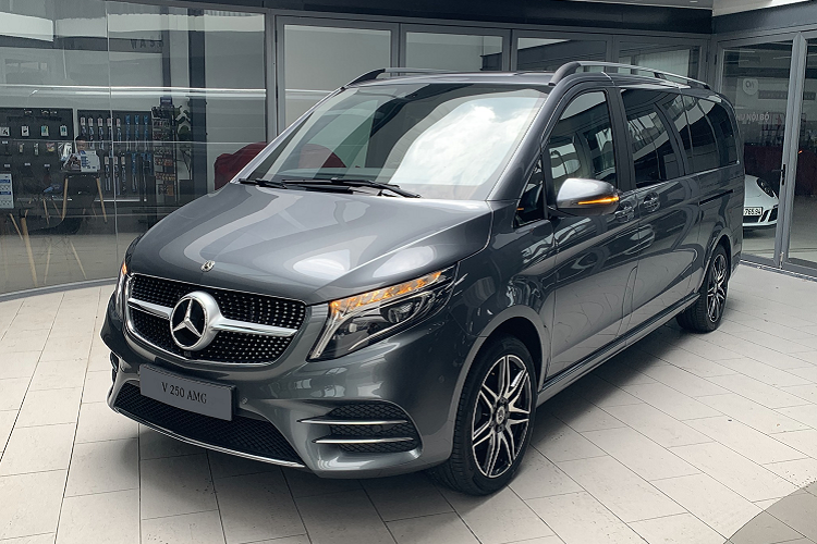 Đánh giá xe Mercedes-Benz V250 AMG 2020