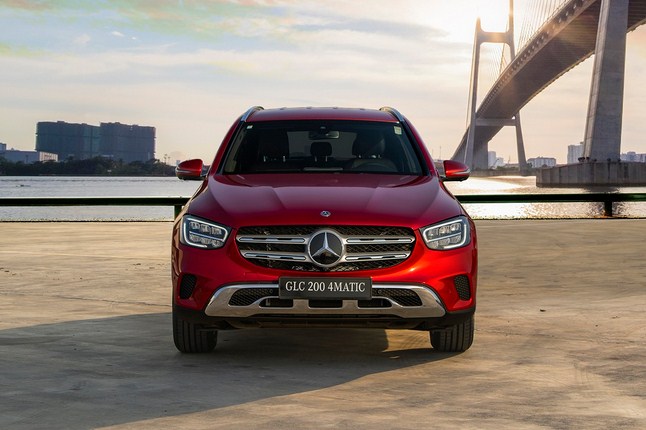 Đánh giá xe Mercedes-Benz GLC 200 4Matic 2020